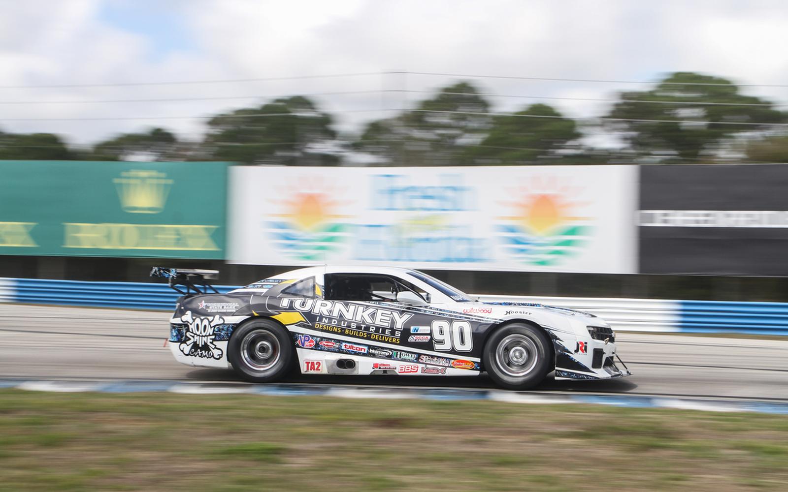  Ave Motorsports announces addition of Bob De Kett